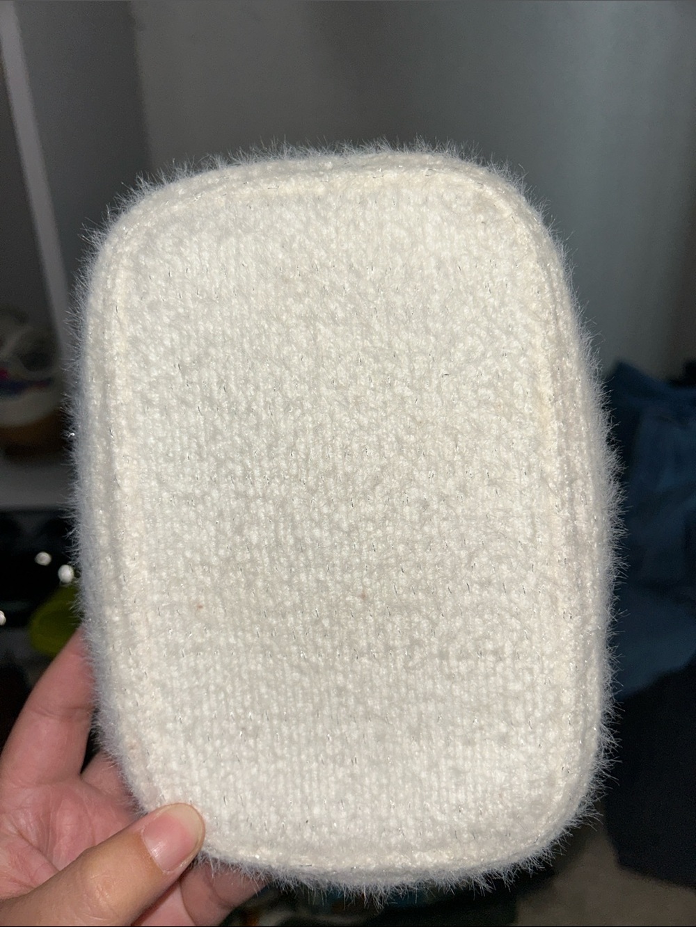 CHANEL Beauté Cream Cosmetic Pouch - Picture 5 of 5